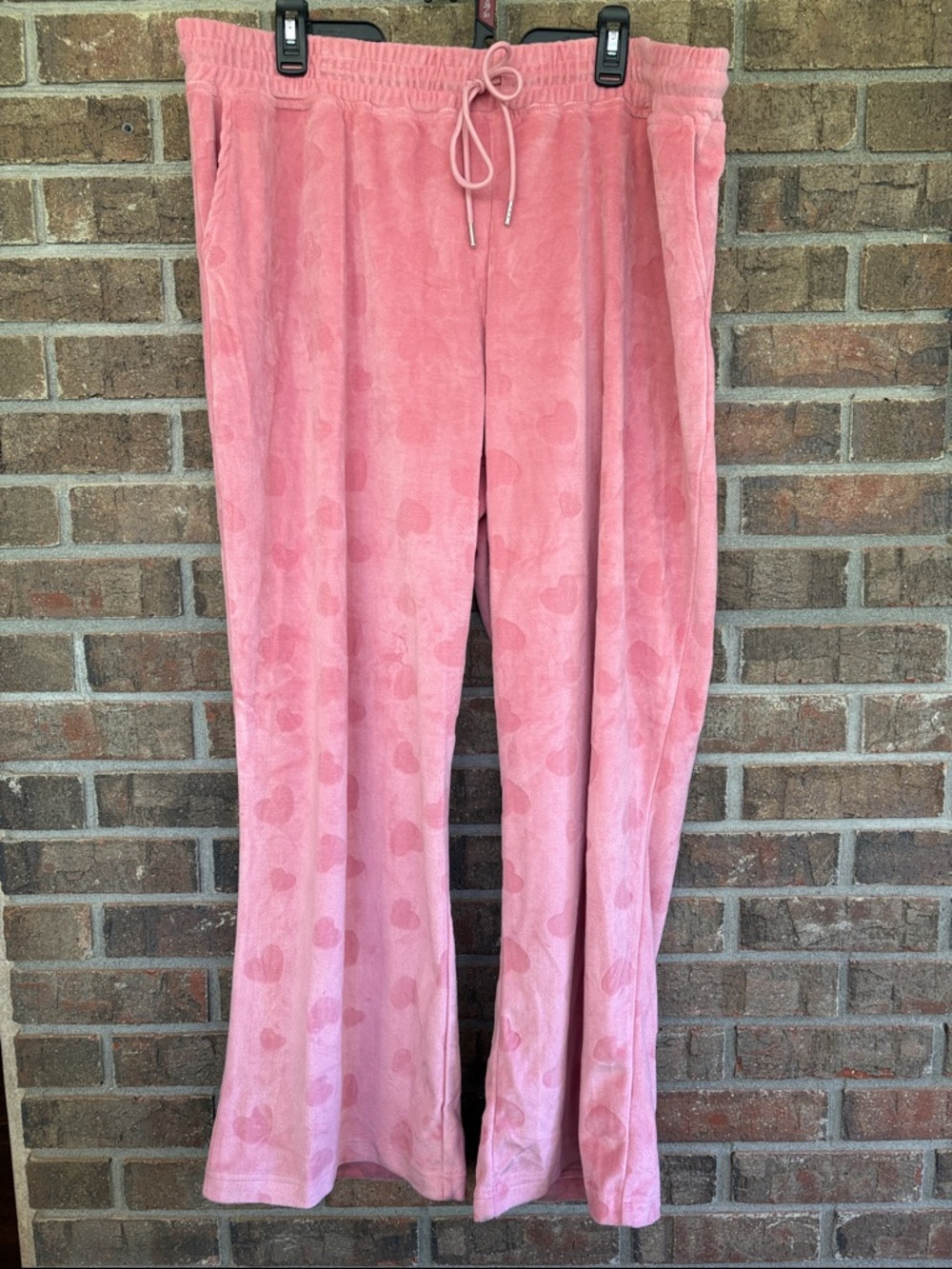 Pink Heart Plush Lounge Set by Daisy Fuentes